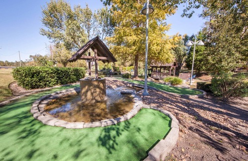 Conroe Villa | Lake Conroe Vacation | 5 Pools + 18-Hole Mini Golf