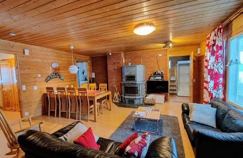 Koli National Park Ski Chalet | Lake Cottage Jänisvaara