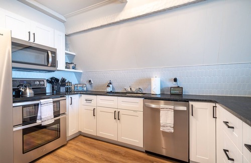 Mount Mourne House | Lake Escape's Water's Edge