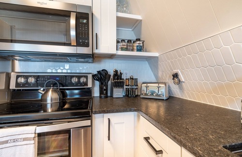 Mount Mourne House | Lake Escape's Water's Edge