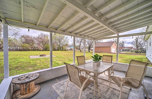 Eufaula Cottage | Lake Eufaula Retreat w/Fire Pit, Near Main St!