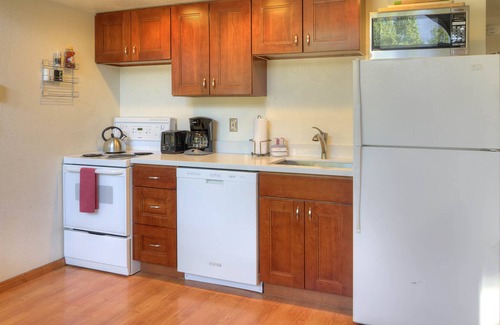 Leavenworth Cabin | Lake & forest-view chalet with private hot tub - dog-friendly