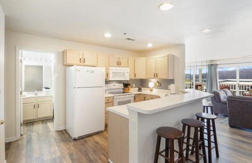 Osage Beach House | Lake Front Condo with a Balcony!