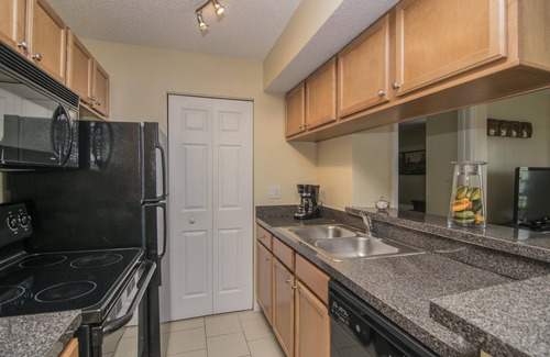 Brandon Condo | Lake Front - Ground Level - 2 bedroom 2 bath