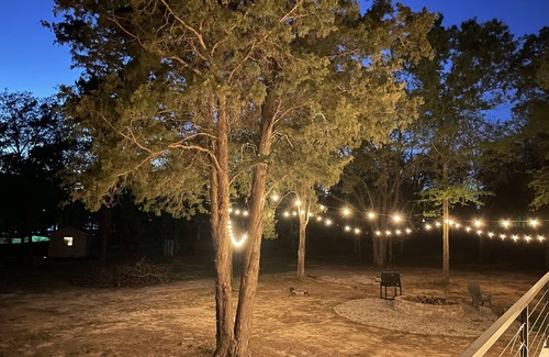 Cedar Creek Reservoir House | Lake Front two bedrooms tiny home on 3 Acres
