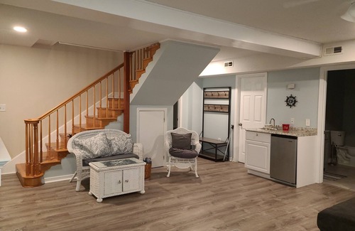 Bracey House | Lake Gaston Getaway