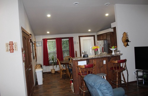 Enchanted Oaks House | Lake House on Cedar Creek Lake with Bumper pool / Poker table.