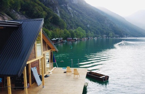 Bajina Basta House | Lake House Perucac