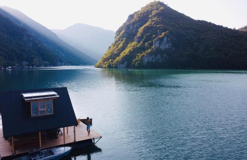 Bajina Basta House | Lake House Perucac