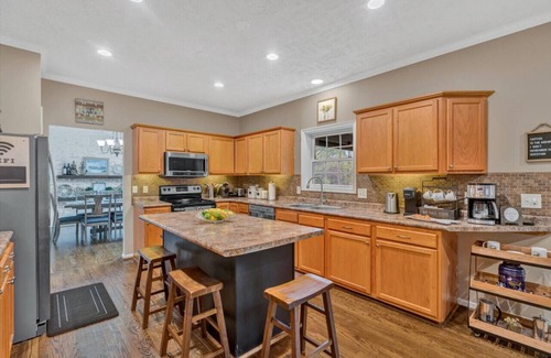 High Point House | Lake-It- Easy- Pet-friendly home with sunrise views. E enjoy the kayaks during the day and the firepit in the evening.