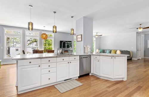 Littleton House | Lake It Easy | Top Location | Flat Lot