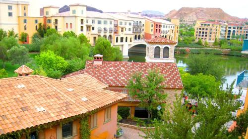 Lake Las Vegas Apartment | Lake Las Vegas Condo with Balcony, Resort Amenities!