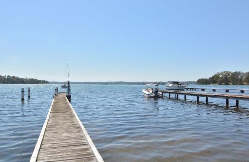 Morisset Park House | Lake Macquaries' Edgewater Escape at Morisset Memories