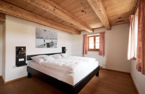 Tegernsee Ski Chalet | Lake & Mountain View Villa Tegernsee - including 4 Rooms for Family & Friends