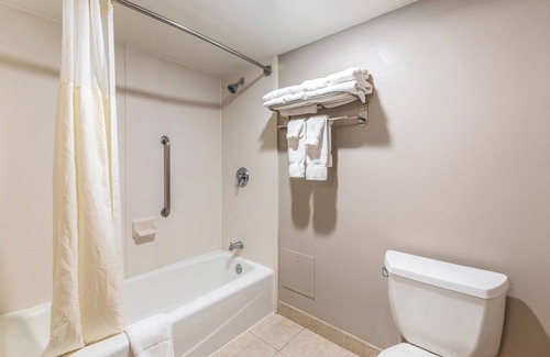 Cornelius Hotel | Lake Norman Inn and Suites