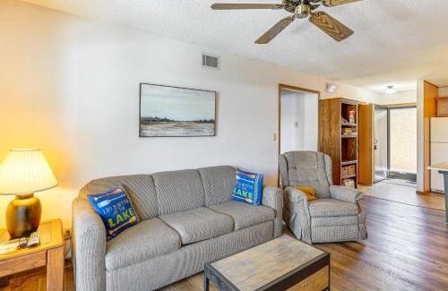Osage Beach Apartment | Lake of the Ozarks Condo with Screened Porch