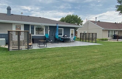 Hamlin County Cabin | Lake Poinsett Home, Large Lakeside Yard & Patio, Great Lake View!