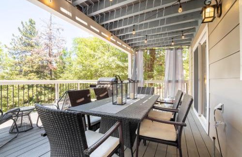Cedar Glen House | Lake Point by AvantStay2 Decks Great Lake Views