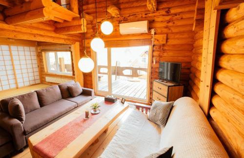 Toya House | Lake Toya Hillside House