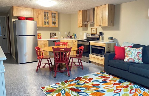Celina Cottage | Lake View 2Bdrm Cottage in Celina, Ohio Neighborhood Near Shopping & Dining