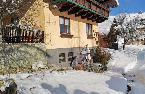 Weissenbach Apartment | Lake view - App. with 2 bedrooms; shower, WC - Abenteuerhof Schiefer