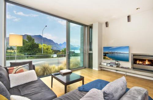 Queenstown Apartment | Lake View @ Pounamu