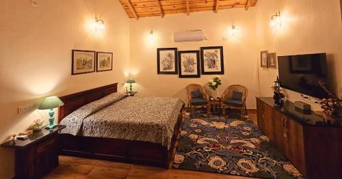Naukuchiyatal Villa | Lake view private Villa at Naukuchiatal, near Bhimtaal
