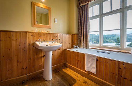 Llanwddyn Hotel | Lake Vyrnwy Hotel & Spa