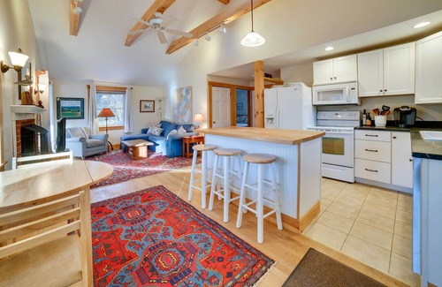 Bradford Cottage | Lakefront Bradford Cottage w/Dock, Near Skiing!