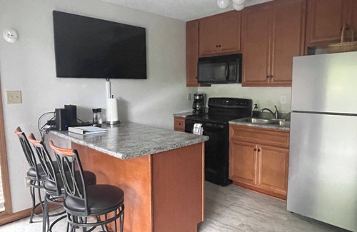 Osage Beach Condo | Lakefront Condo with Seasonal Pool! Edge of the cove! STAIRS OPTIONAL!