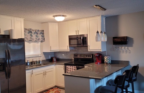 Osage Beach Condo | LAKEFRONT End Unit Condo at 3 Seasons @ 21MM