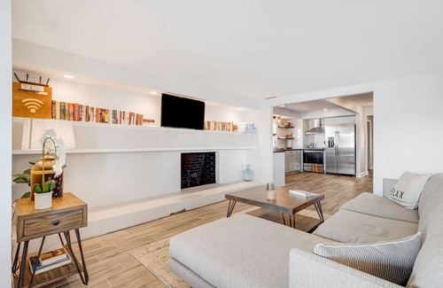 Nebo House | Lakefront Escape, Dock Access and Mountain Views!