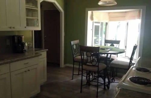 Forest City House | LAKEFRONT HOME NEAR ALL ATTRACTIONS