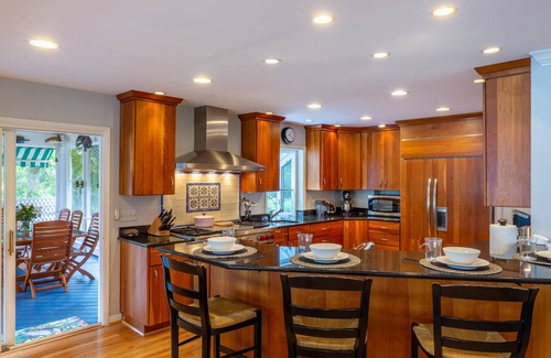 Annapolis House | Lakefront home with private dock, deck, hot tub, firepit, Ping-Pong, large yard