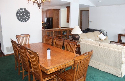 Sarona House | Lakefront House on Long Lake, Beautiful View with Private Docks on Flat Lot.