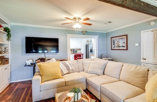 Jonesville Cabin | Lakefront Jonesville Cabin w/Dock + Fire Pit!