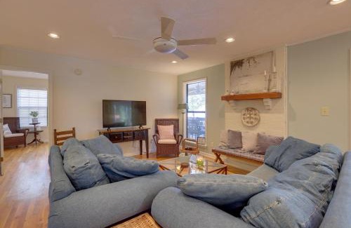 Newell House | Lakefront Lineville Retreat with Private Dock!