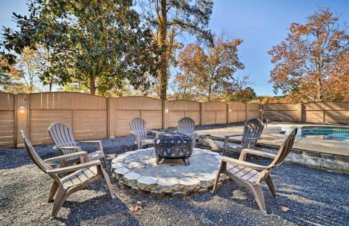 Macon House | Lakefront Macon Home with Pool, Dock and Fishing!