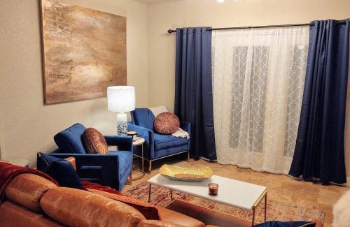 Mid America Apartment | Lakefront Oasis