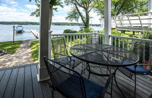Delavan Lake House | Lakefront Private Dock Pet Friendly Fire Pit