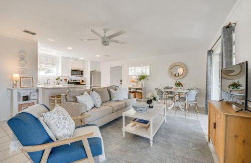 Clermont House | Lakefront Retreat with Kayaks and Fire Pit in Clermont