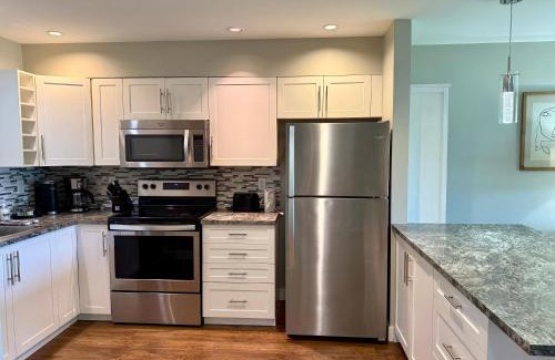 Shawnigan Lake Apartment | Lakefront Suite on Shawnigan Lake