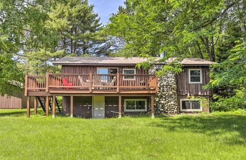 Tomahawk House | Lakefront Tomahawk Cabin with Boat Dock and Deck