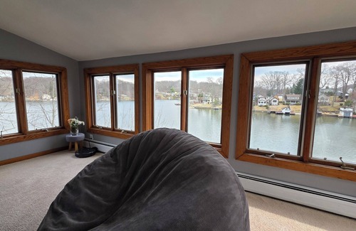 Hopatcong House | Lakefront Tranquility. Whole Home in Quiet Neighborhood in no-wake zone.