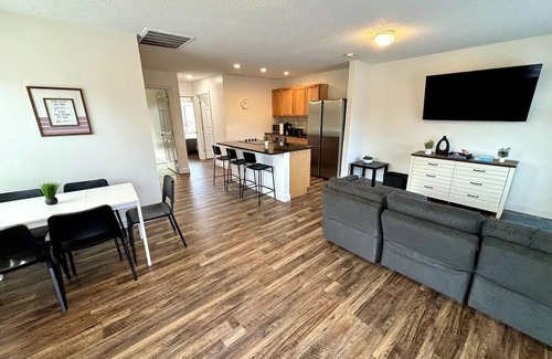 Wedowee Apartment | Lakefront Villa 4/Dock Access