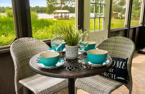 Pierceton House | Lakefrontkayakspaddleboatfishingpier