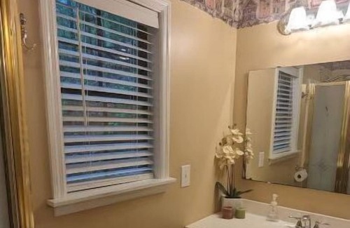 Cedar Bluff House | Laker's Acres: Stunning View, Sleeps 14, Very Private, Relaxing