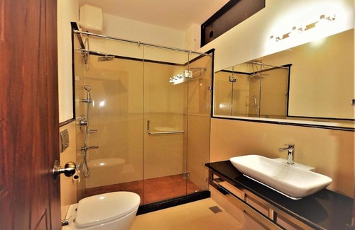 Vazhavatta House | LakeRose Wayanad Resort - Superior lake view