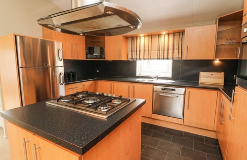 South Lakeland Leisure Village Cottage | Lakeside 12
