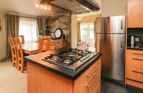 South Lakeland Leisure Village Cottage | Lakeside 12